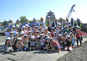 地元の保育園児(大垣市立墨俣保育園)