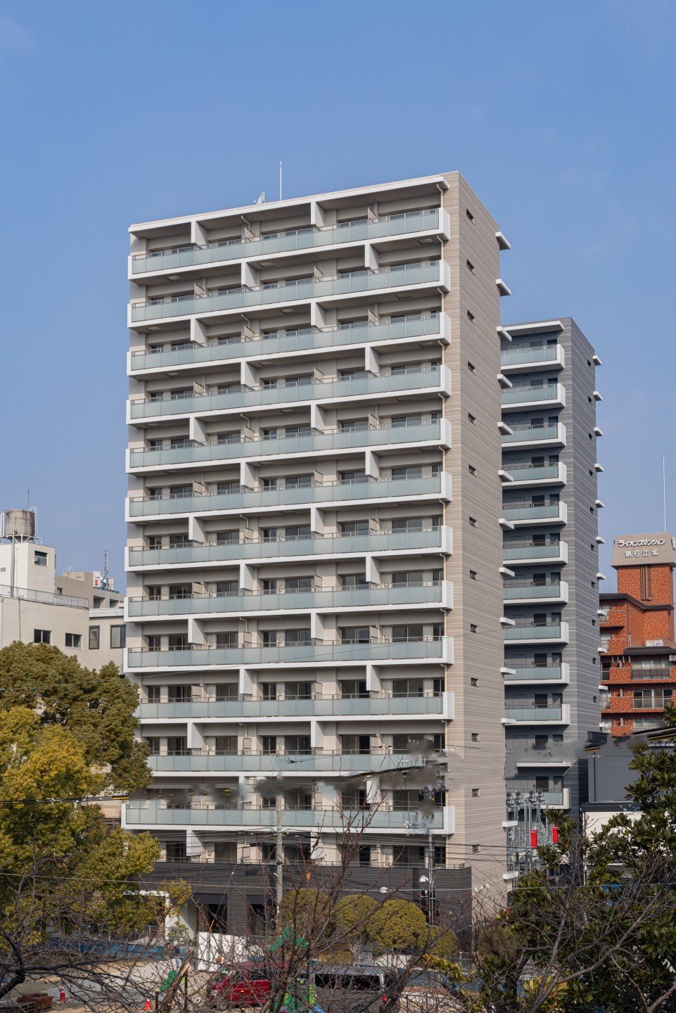 「コンフォリア江坂江の木町Ｑ」「リヴィエール江坂江の木公園」が竣工しました。