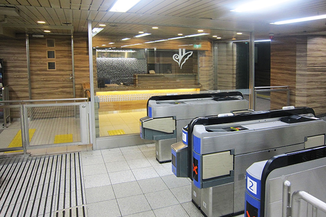 阪急三宮駅