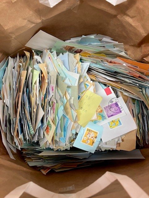 SDGsトピックス (公益財団法人)緑の地球防衛基金に使用済切手を寄付しました。
