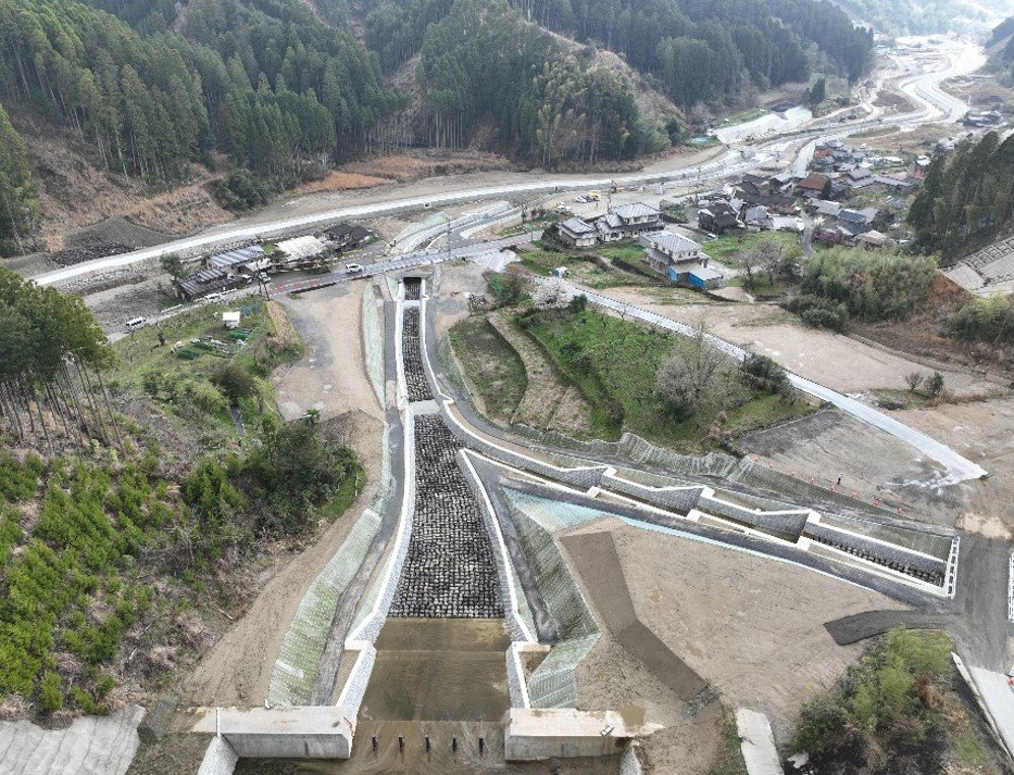 〔工事情報／SDGsトピックス〕「令和３年度赤谷川１６渓流保全工工事」が竣工しました