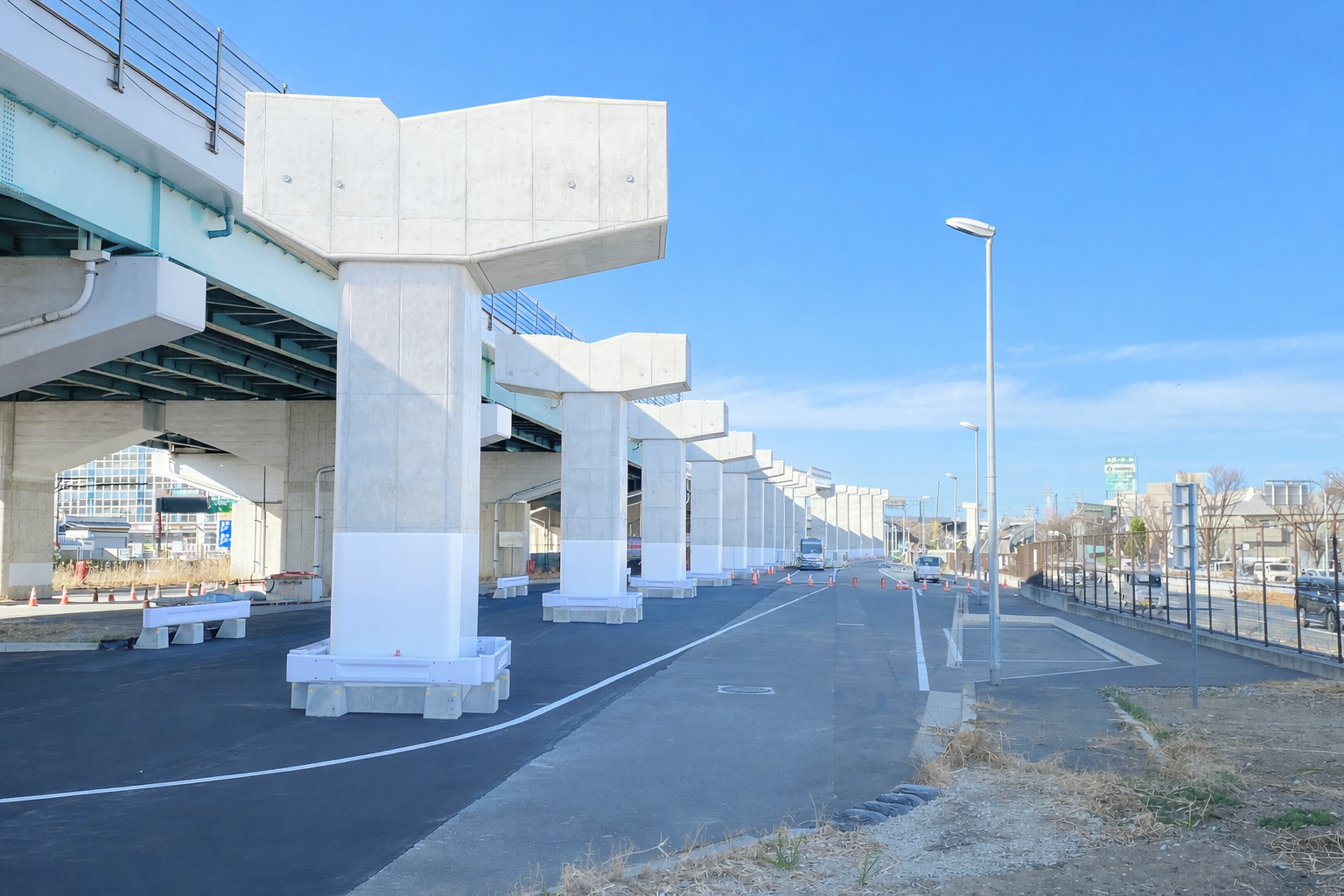 「大阪モノレール　支柱建設工事（三島工区その１）」が竣工しました。