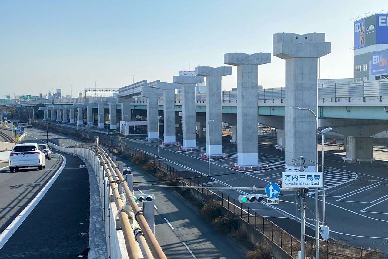 「大阪モノレール　支柱建設工事（三島工区その１）」が竣工しました。