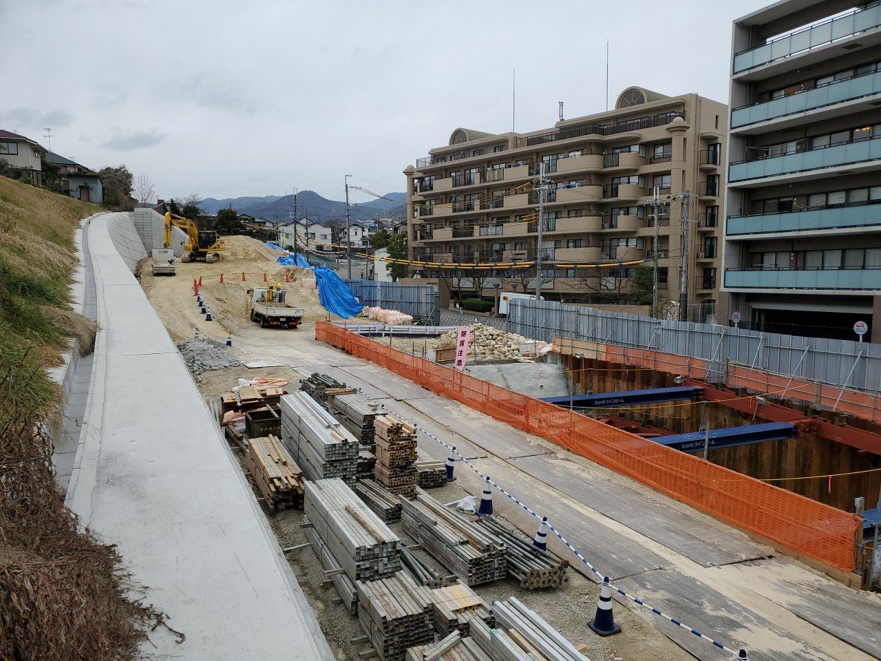 「(都)荒地西山線道路新設改良工事(その3)」が竣工しました。