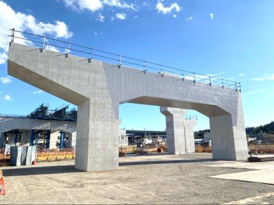 「Ｒ４横環南栄ＩＣ・ＪＣＴ下部その１工事」が竣工しました。